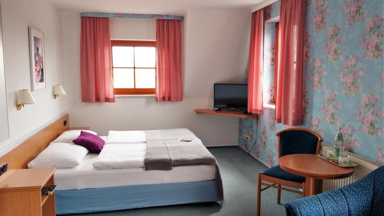 Landpension Zum Kleinen Urlaub Wredenhagen Esterno foto